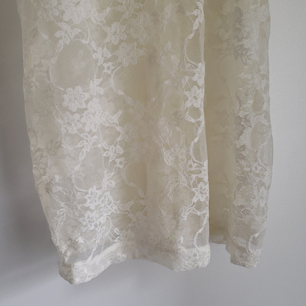 Lace racerback top - Picture 3 of 6